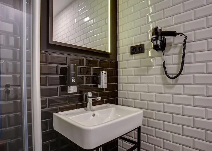 Vienna House Easy By Wyndham 3*