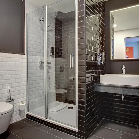 Vienna House Easy By Wyndham 3*
