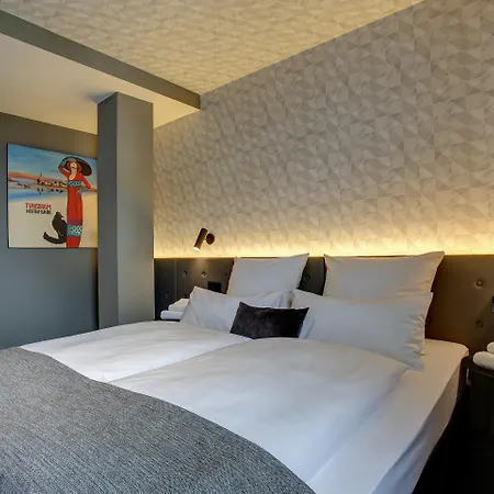 Hotel Vienna House Easy By Wyndham 3*