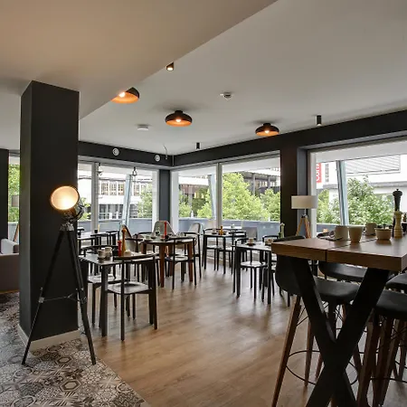 Vienna House Easy By Wyndham 3*