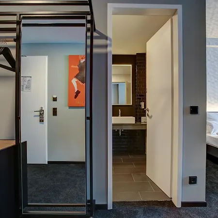 Hotel Vienna House Easy By Wyndham 3*