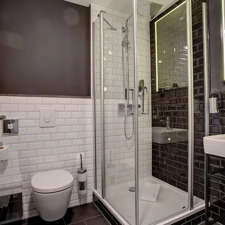 Hotel Vienna House Easy By Wyndham 3*