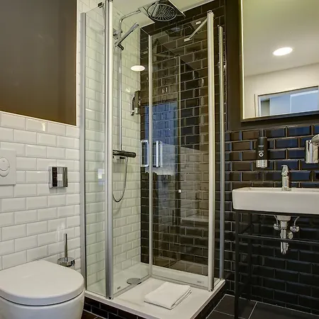 Vienna House Easy By Wyndham 3*