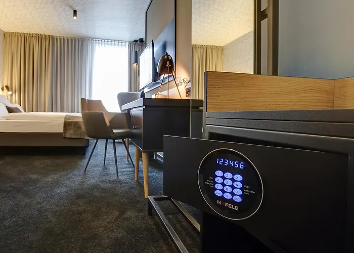 Vienna House Easy By Wyndham 酒店