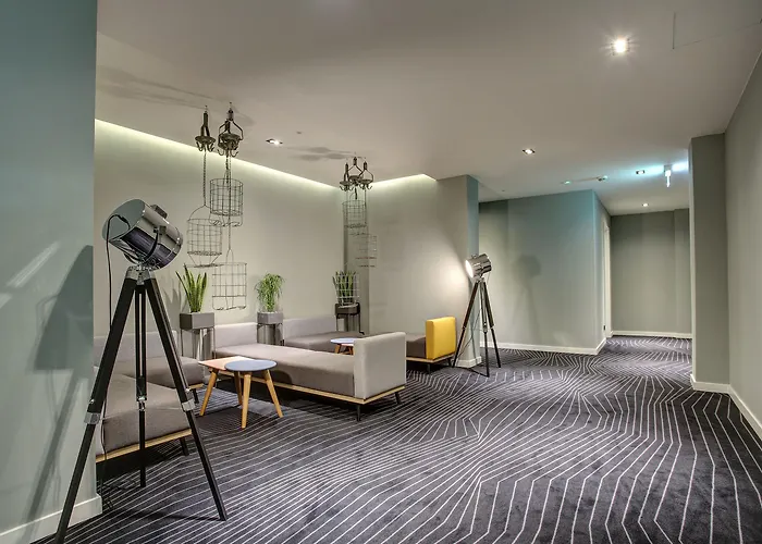 Vienna House Easy By Wyndham 酒店 3*